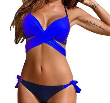 Announcement® | Simple and stylish bikini