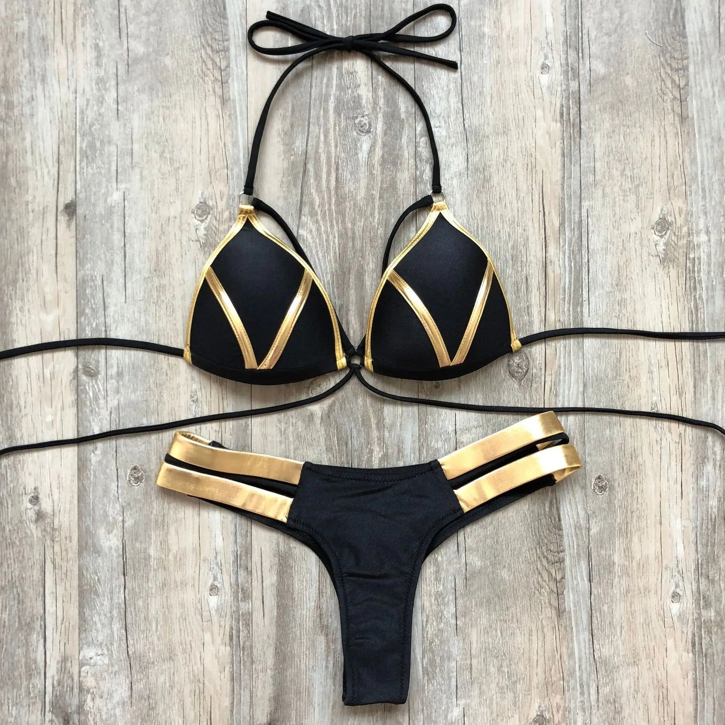 Flor® | Effortless and trendy bikinis