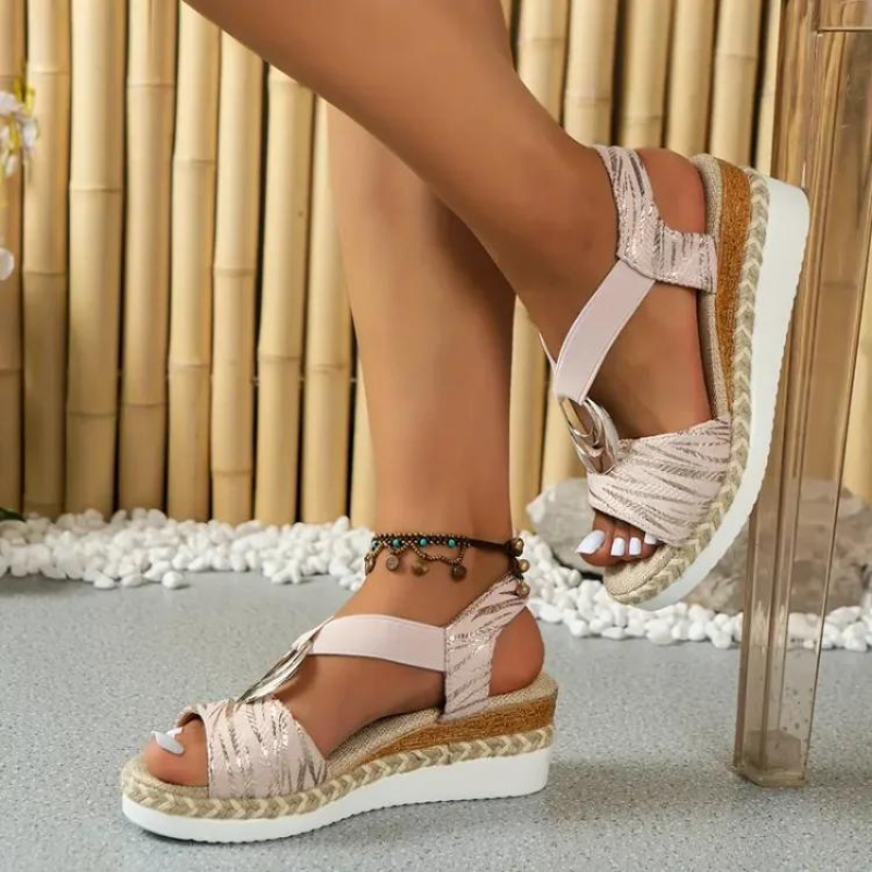 María® | Orthopedic Sandals With Tailored Support