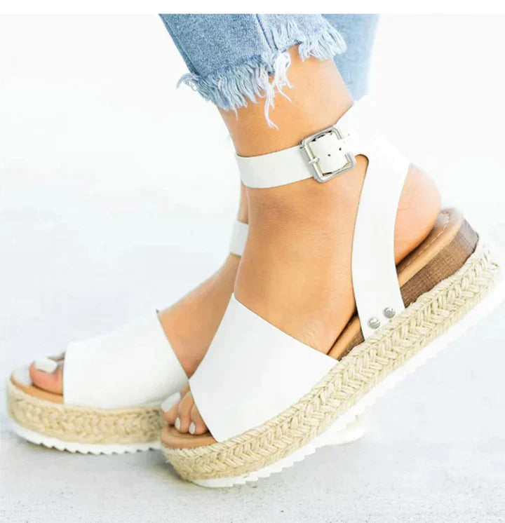 Aquilina® | Fashionable Sandals For Women