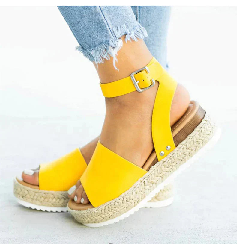 Aquilina® | Fashionable Sandals For Women