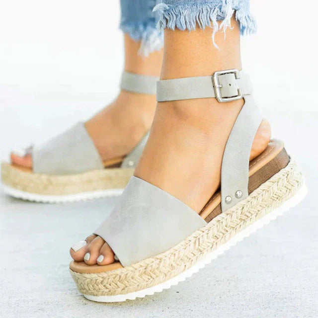 Aquilina® | Fashionable Sandals For Women