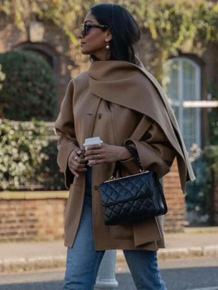 Beatriz® | Elegant women's coat with scarf