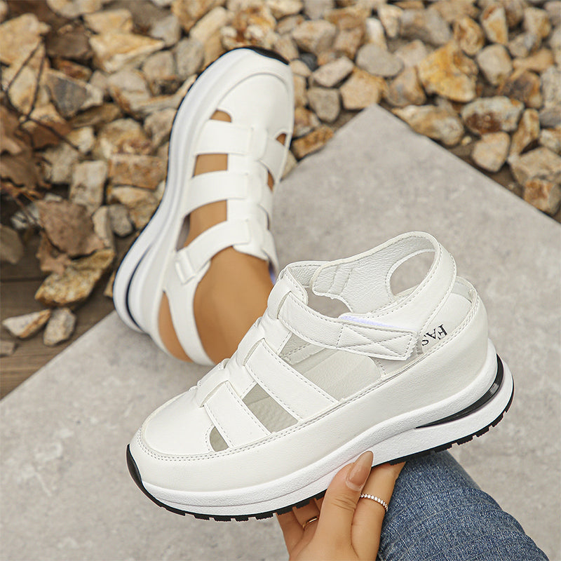 Nina® | Urban closed toe sandals