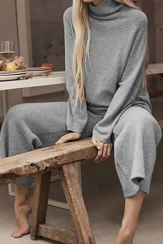 Carolina® | Casual solid color turtleneck long sleeve two piece sweater