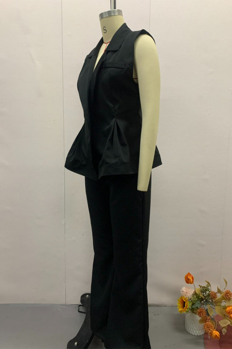 Abigail® | Casual, sleeveless two-piece suit with a pocket V-neck