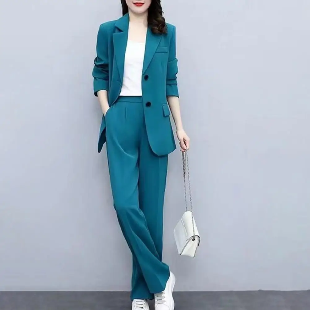 Diana® | Stylish trouser suit