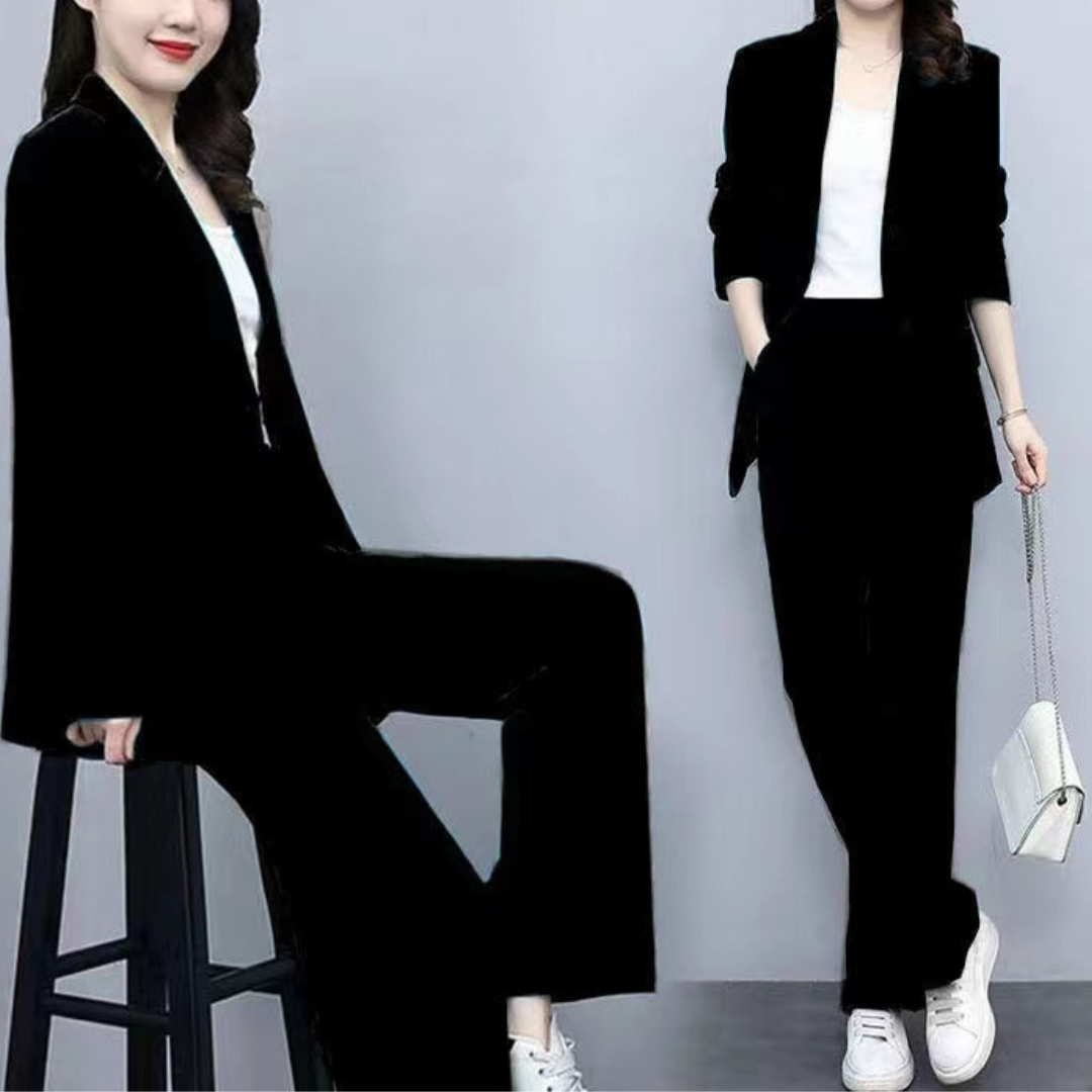 Diana® | Stylish trouser suit