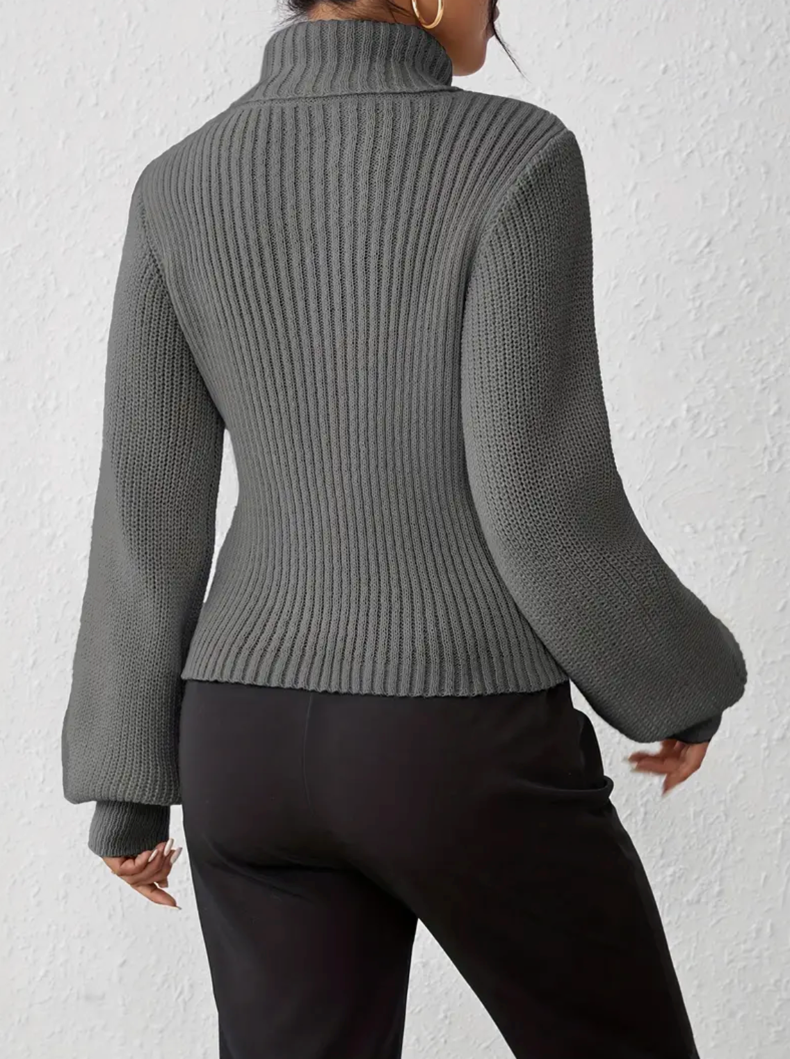 Vilma | high neck sweater with cut out