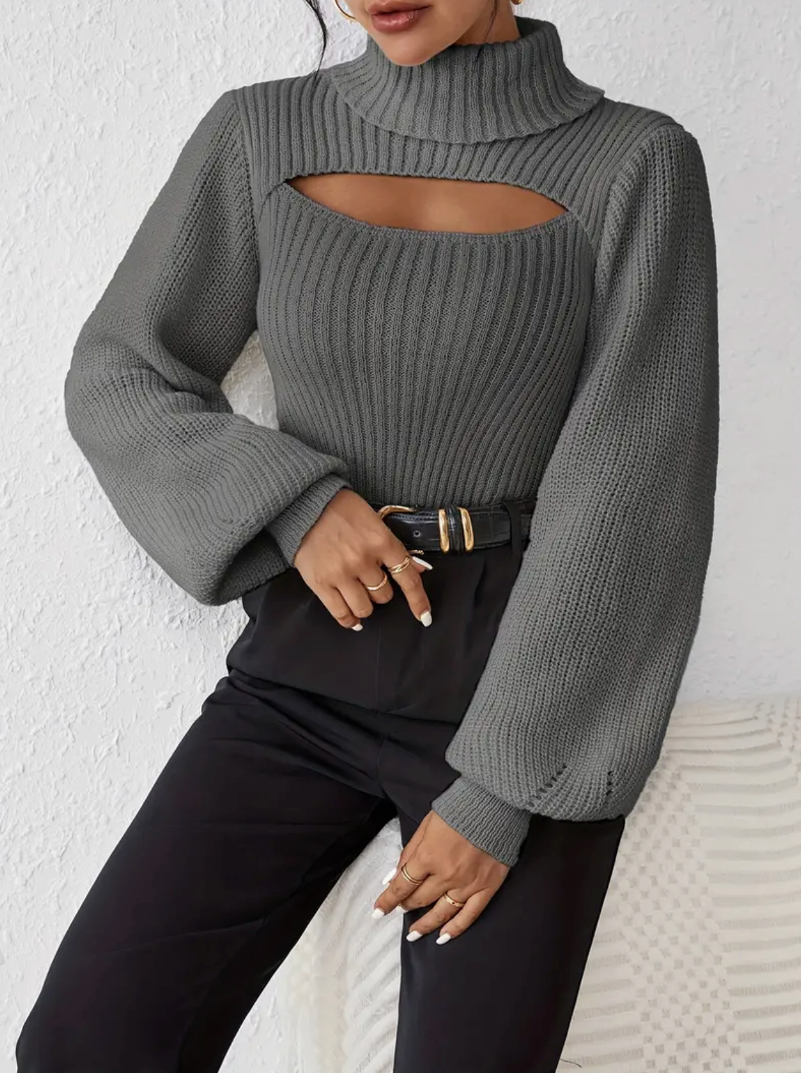 Vilma | high neck sweater with cut out