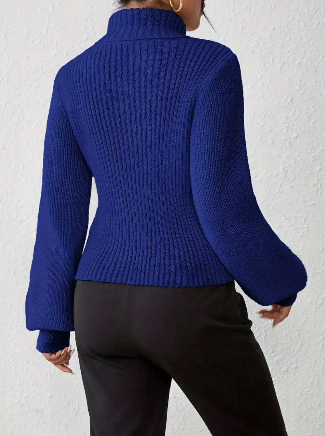 Vilma | high neck sweater with cut out