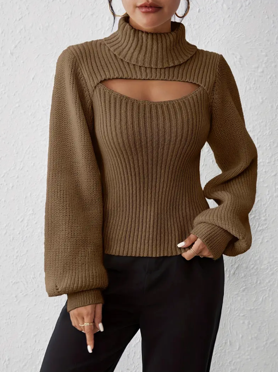Vilma | high neck sweater with cut out