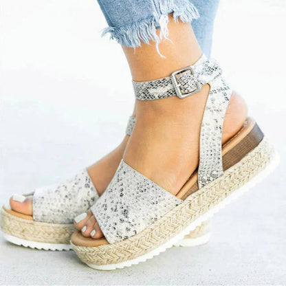 Aquilina® | Fashionable Sandals For Women