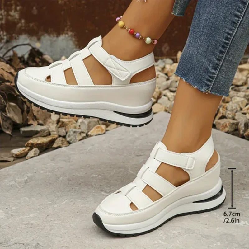 Nina® | Urban closed toe sandals